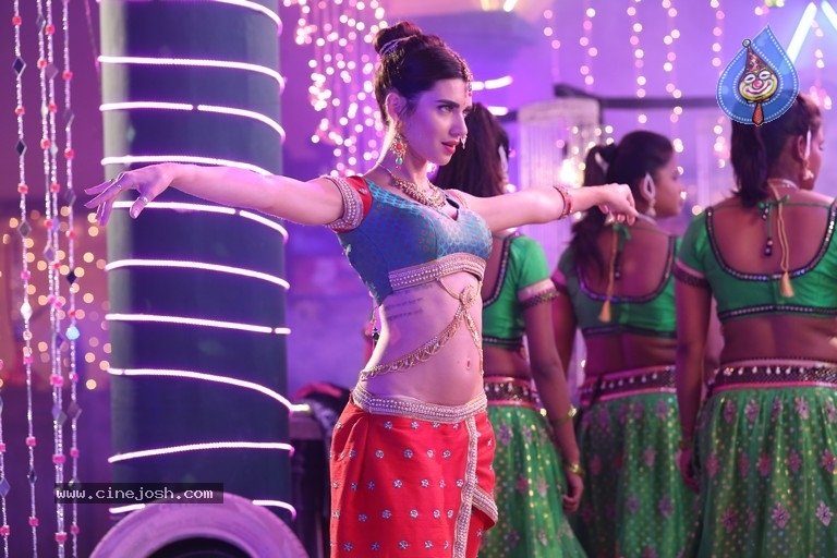 Driver Ramudu Movie Item Song Photos - 1 / 14 photos