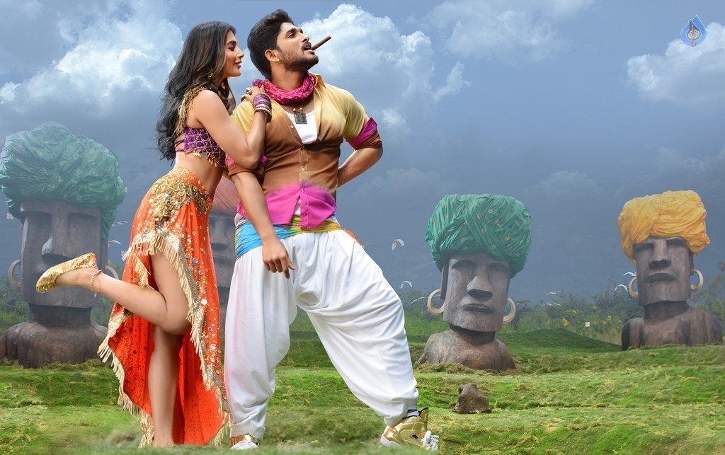 Duvvada Jagannadham Movie Stills - 11 / 24 photos