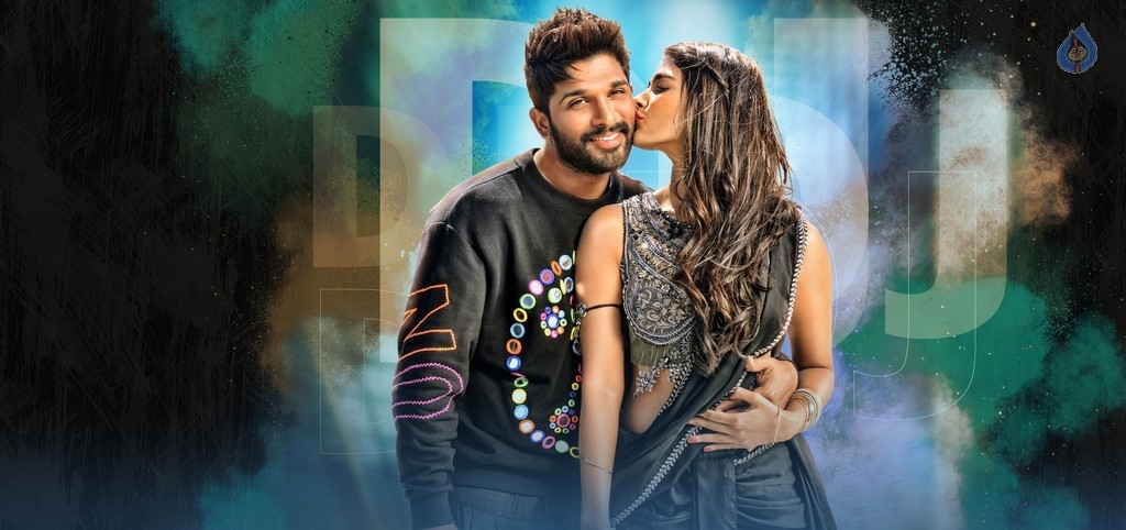 Duvvada Jagannadham Movie Stills - 19 / 24 photos