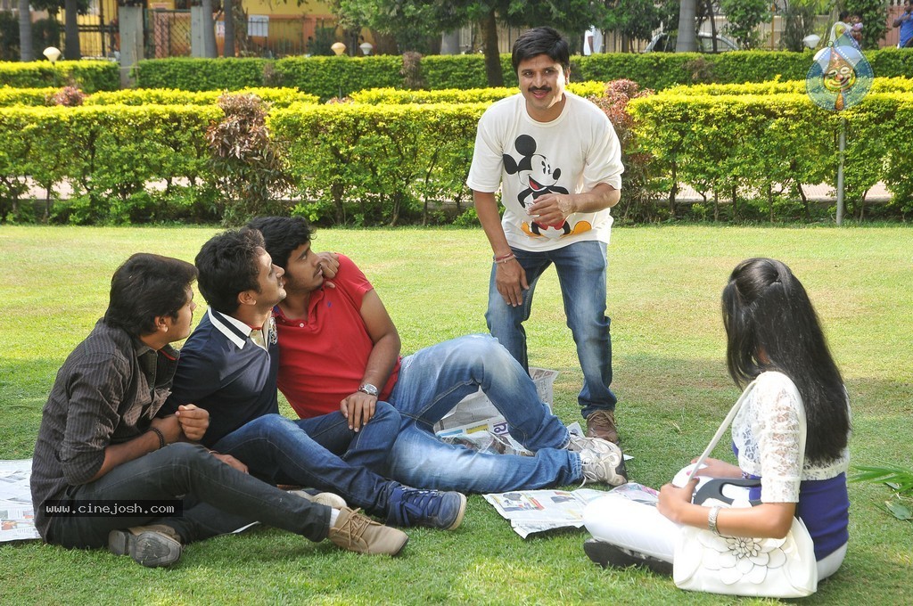 Easy Money Lazy Boys Stills - 25 / 32 photos