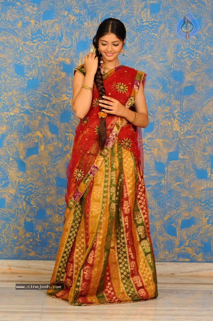 Ee Girl Friend No. 9 Movie Stills n Walls - 28 / 93 photos