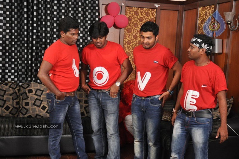Ee Premalo Anni Ekkuve Movie Photos - 16 / 16 photos