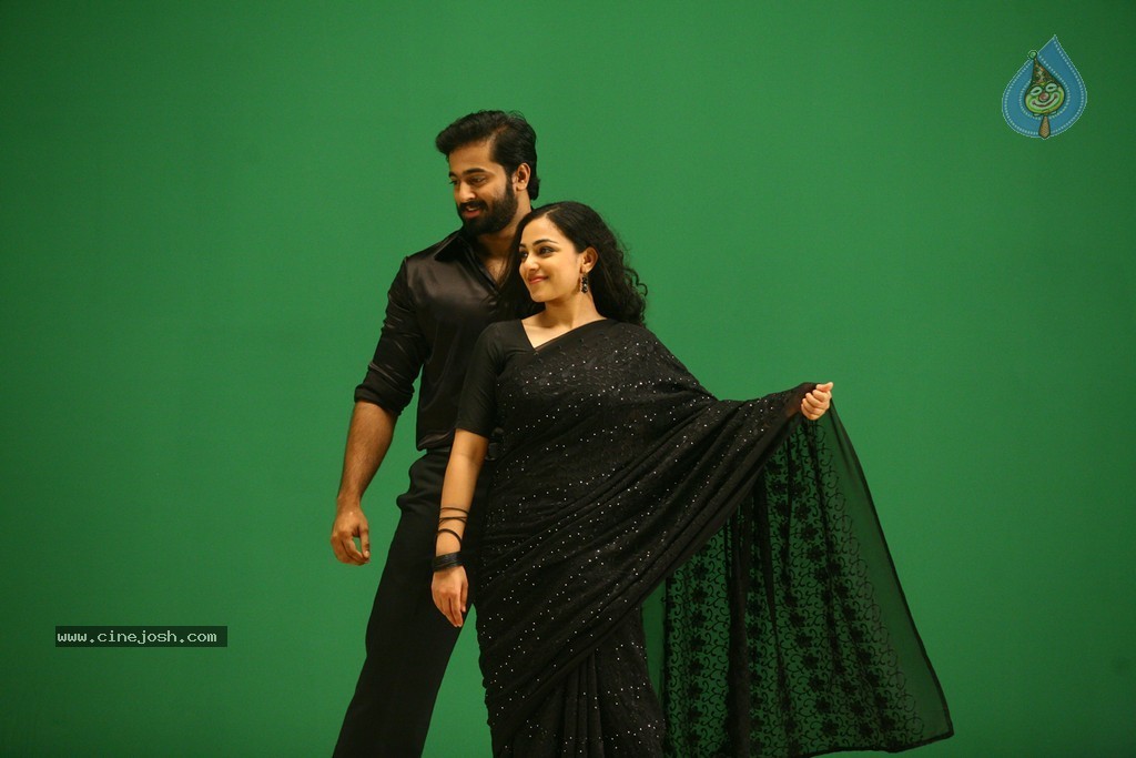 Ee Velalo Movie Stills - 18 / 27 photos