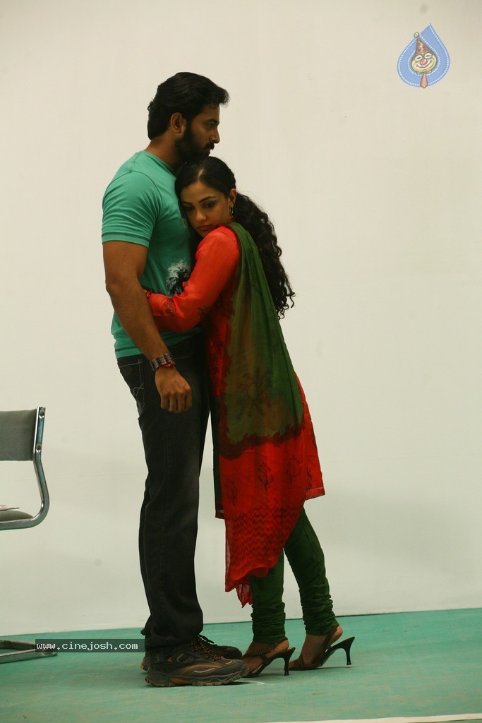 Ee Velalo Movie Stills - 20 / 27 photos