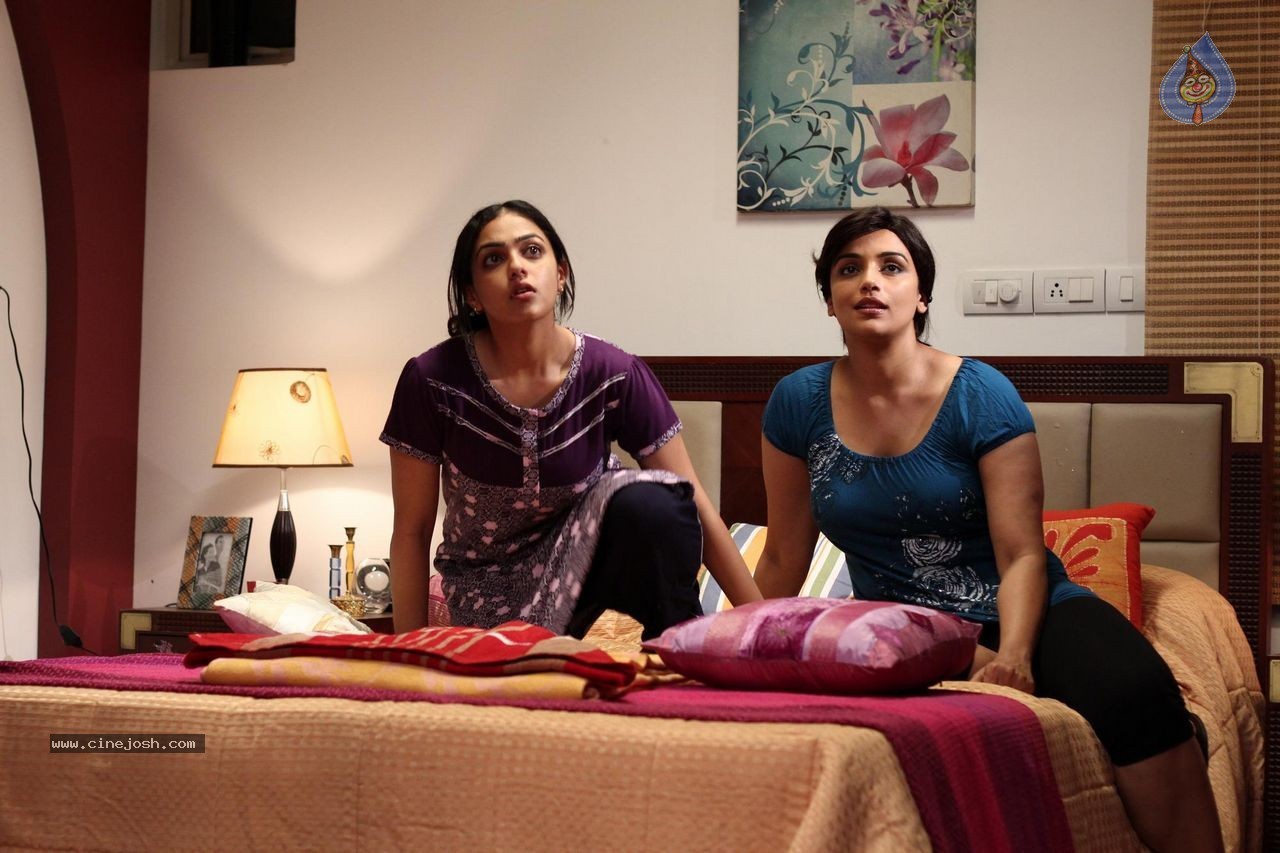 Ee Velalo Movie Stills and Posters - 40 / 51 photos