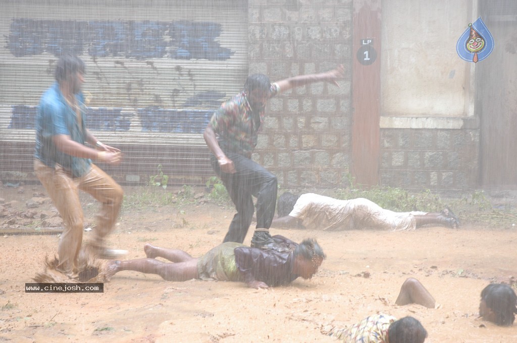 Eela Movie New Stills - 23 / 63 photos