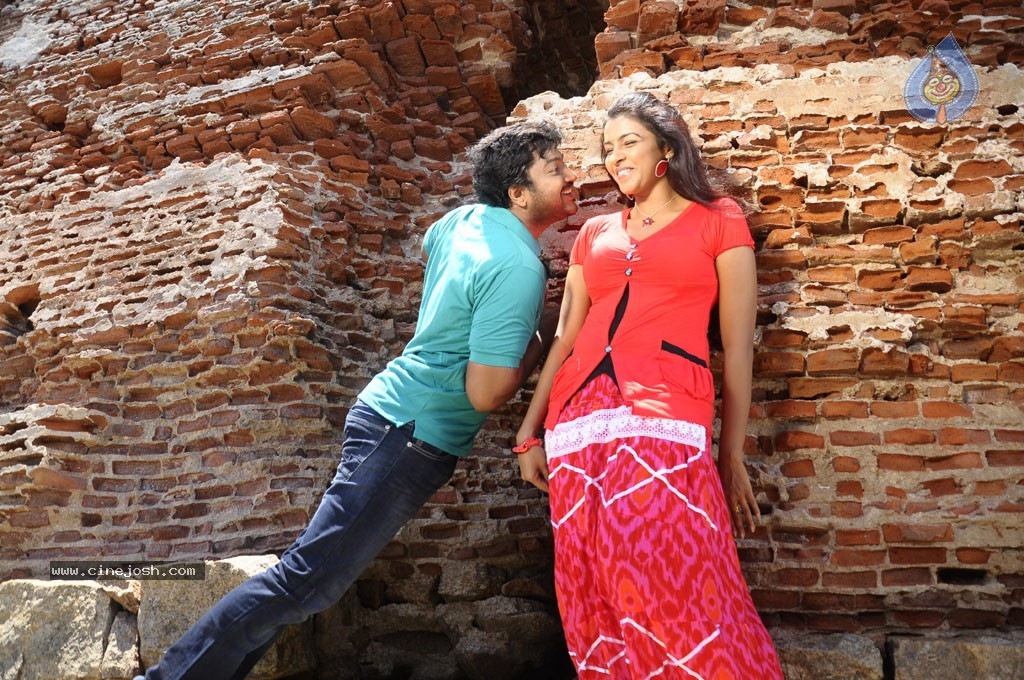 Eera Veyyil Tamil Movie Stills - 31 / 31 photos