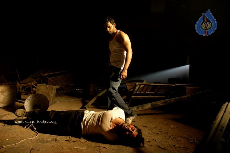 Ek Movie Stills - 28 / 39 photos