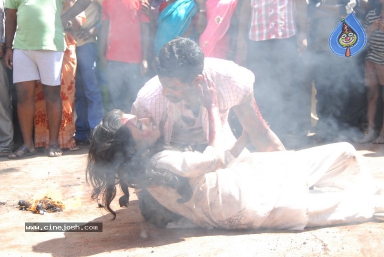 EK Movie Working Stills - 6 / 21 photos