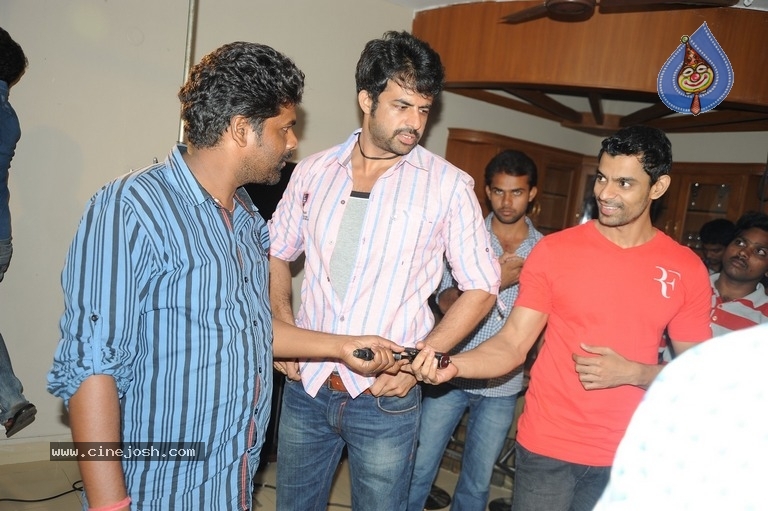 EK Movie Working Stills - 7 / 21 photos