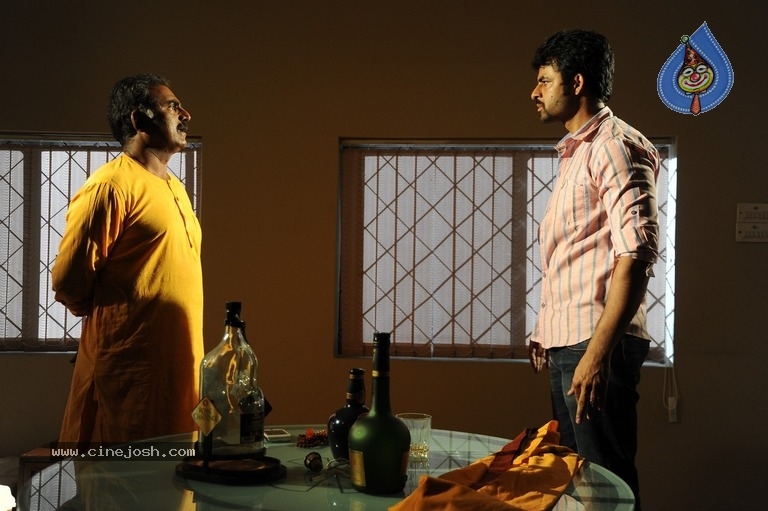 EK Movie Working Stills - 11 / 21 photos