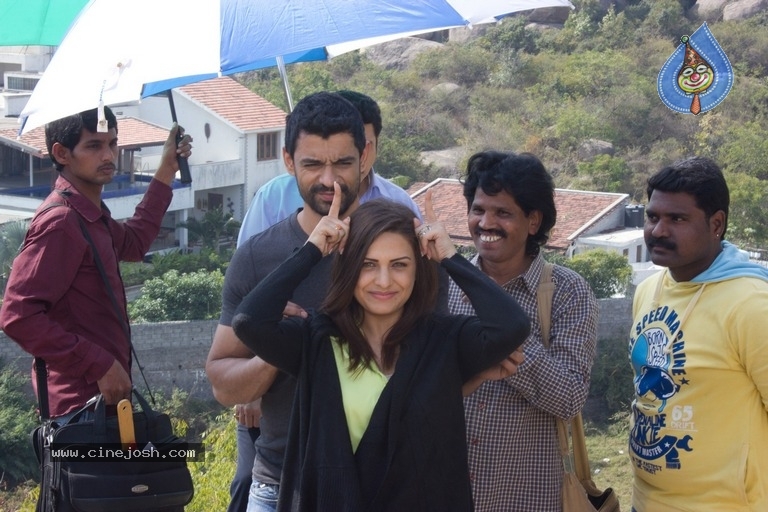 Ek Movie Working Stills - 5 / 21 photos