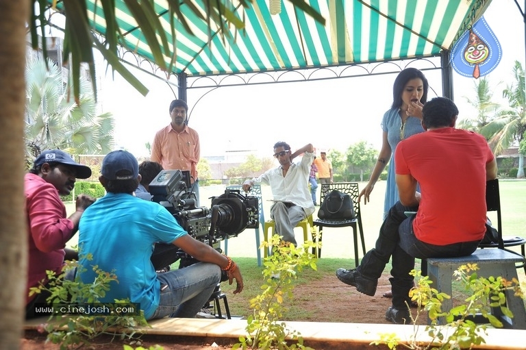 Ek Movie Working Stills - 6 / 21 photos