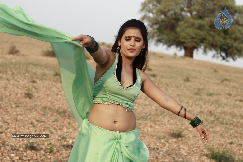 Eka Aata Naade Stills n walls - 56 / 63 photos