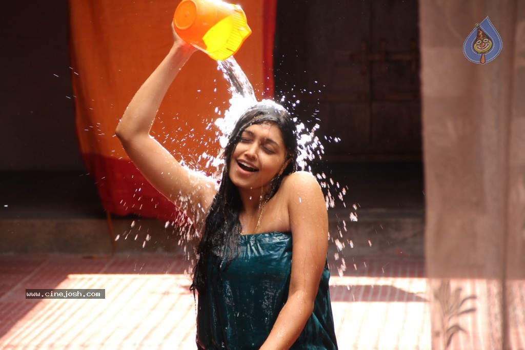 Ela Chappanu Movie Stills - 1 / 6 photos