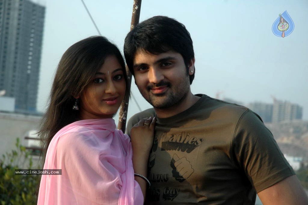 Em Chesave Nannila Movie Stills - 34 / 48 photos