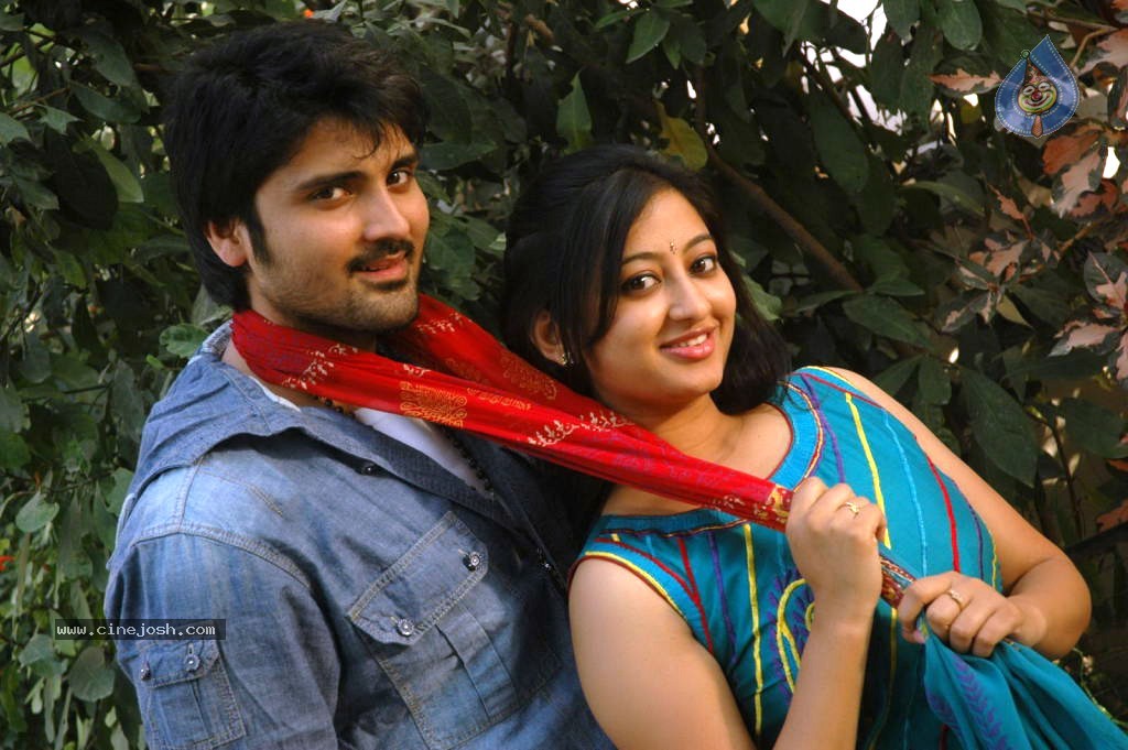 Em Chesave Nannila Movie Stills - 47 / 48 photos