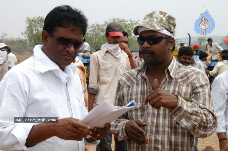 Em Pillo Em Pillado Movie Stills - 25 / 45 photos