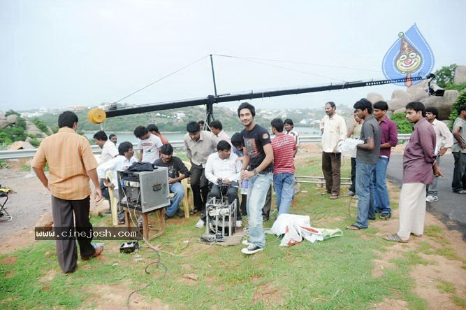 Yemaindi Eevela Movie Working Stills - 6 / 31 photos