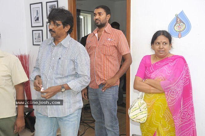 Yemaindi Eevela Movie Working Stills - 13 / 31 photos