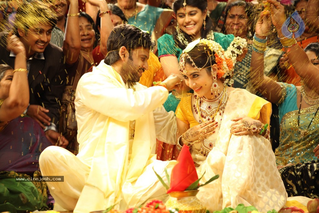Emo Gurram Egaravachu New Stills - 9 / 18 photos