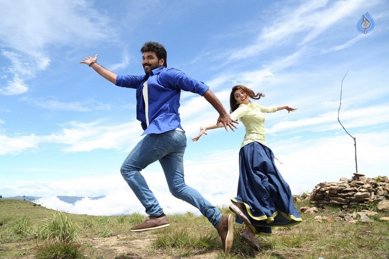 Enakku Vaaitha Adimaigal Tamil Film Photos - 11 / 29 photos