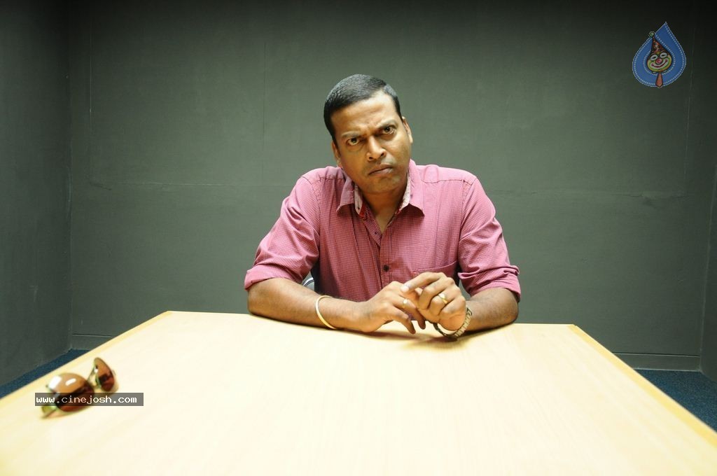Enakkul Oruvan Tamil Movie Stills - 2 / 30 photos