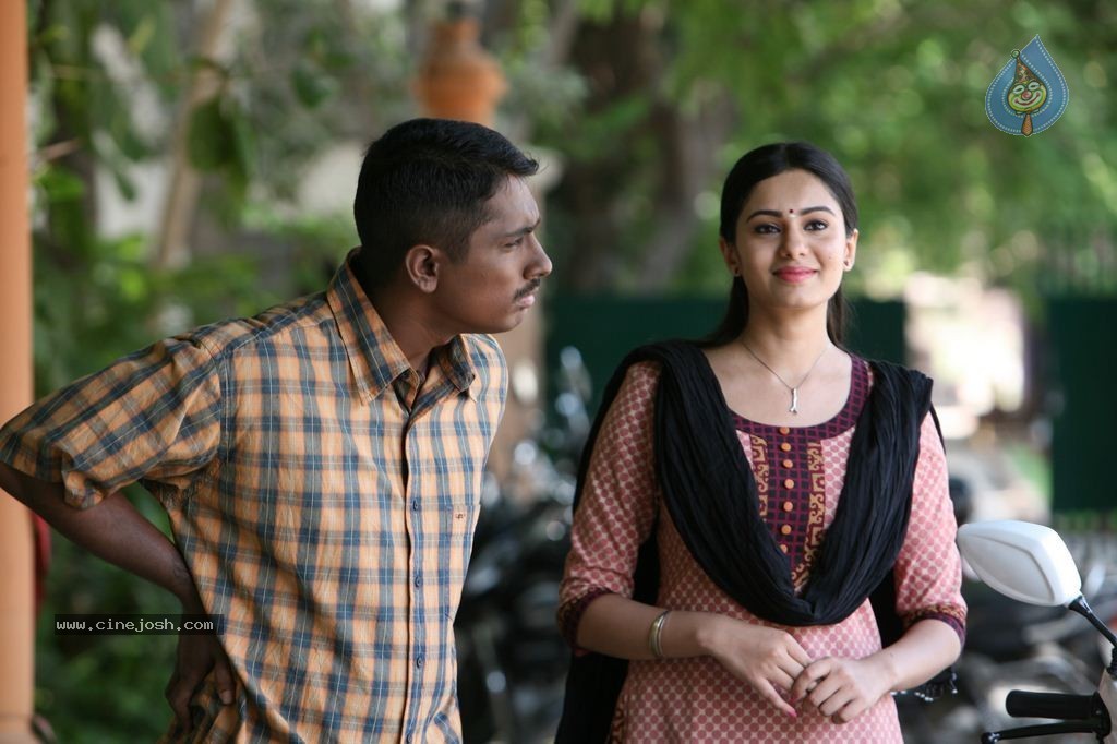 Enakkul Oruvan Tamil Movie Stills - 11 / 30 photos