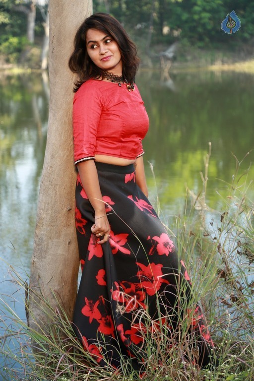 Endaro Mahanubhavulu Photos and Posters - 47 / 48 photos