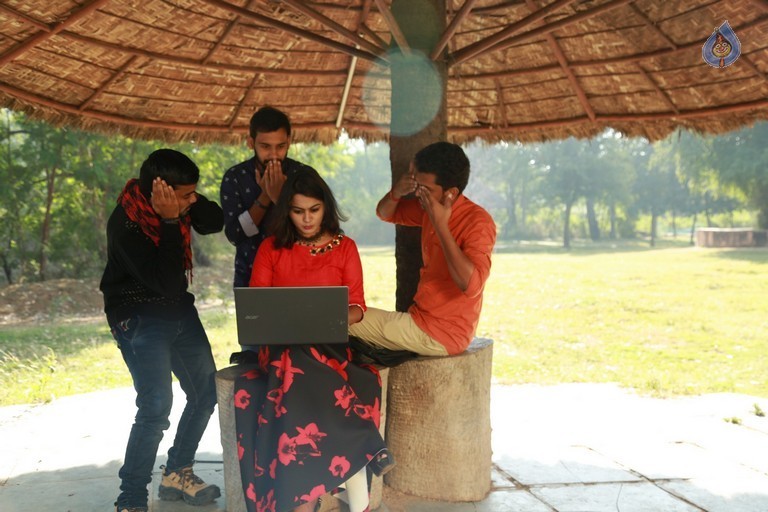 Endaro Mahanubhavulu Photos and Posters - 48 / 48 photos