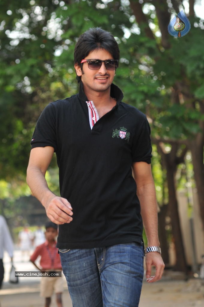 Enduko Nachav Movie New Stills - 19 / 34 photos