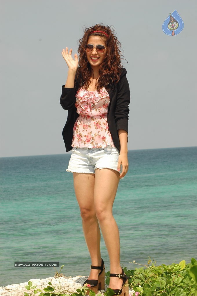 Enduko Nachchav Movie New Stills - 39 / 150 photos