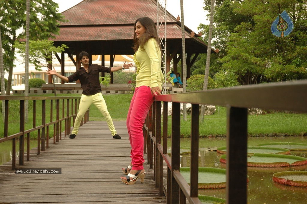 Enduko Nachchav Movie New Stills - 85 / 150 photos