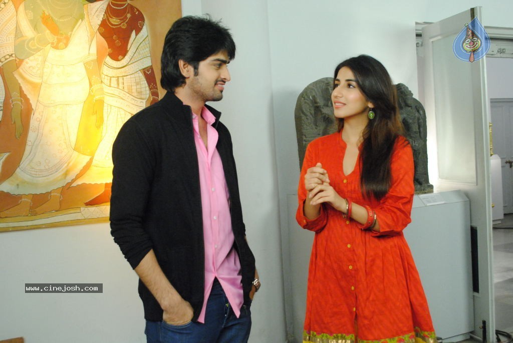Enduko Nachchav Movie New Stills - 137 / 150 photos