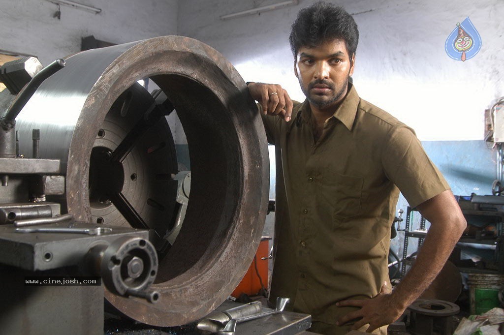 Engeyum Eppothum Movie Stills - 19 / 57 photos