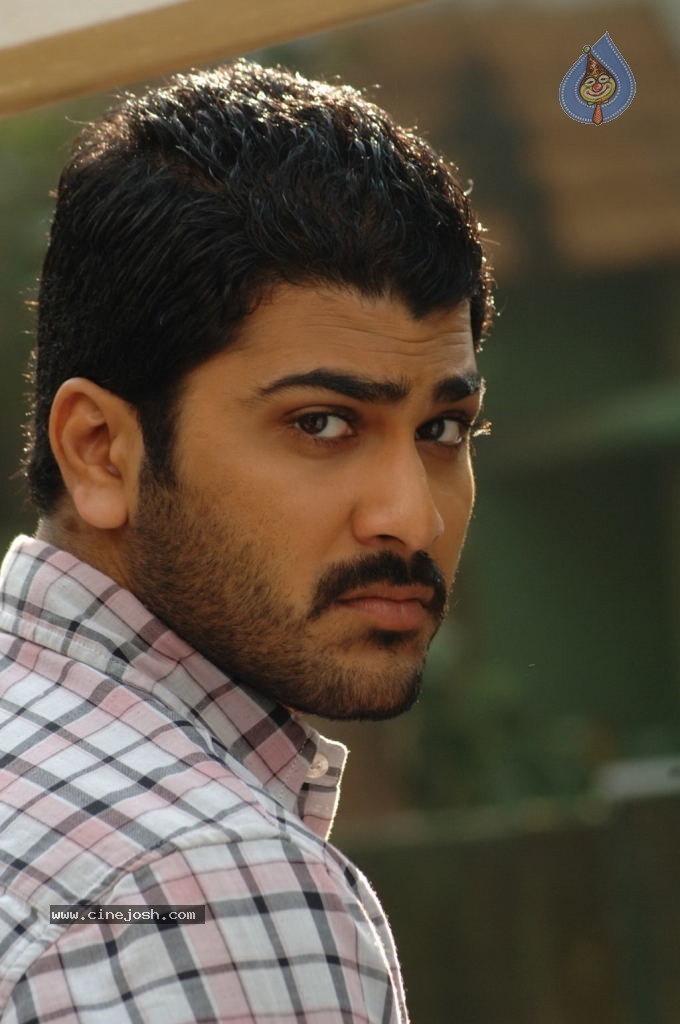 Engeyum Eppothum Movie Stills - 37 / 57 photos