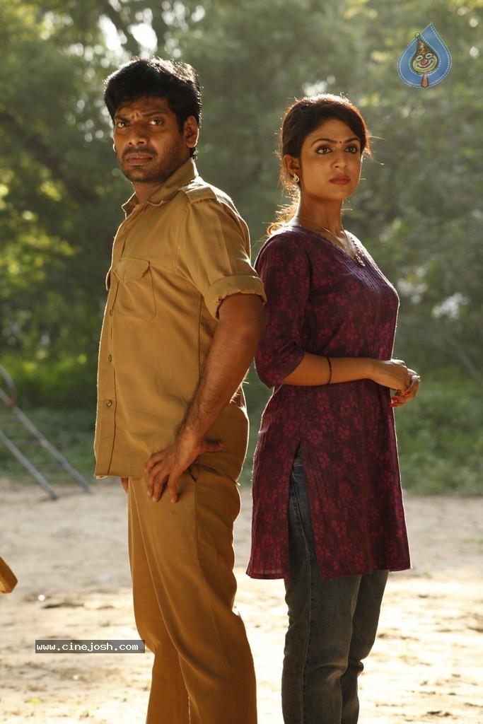 Enna Satham Intha Neram Tamil Movie Stills - 47 / 101 photos