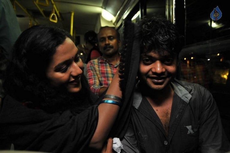 Ennul Aayiram Tamil Film Photos - 29 / 35 photos