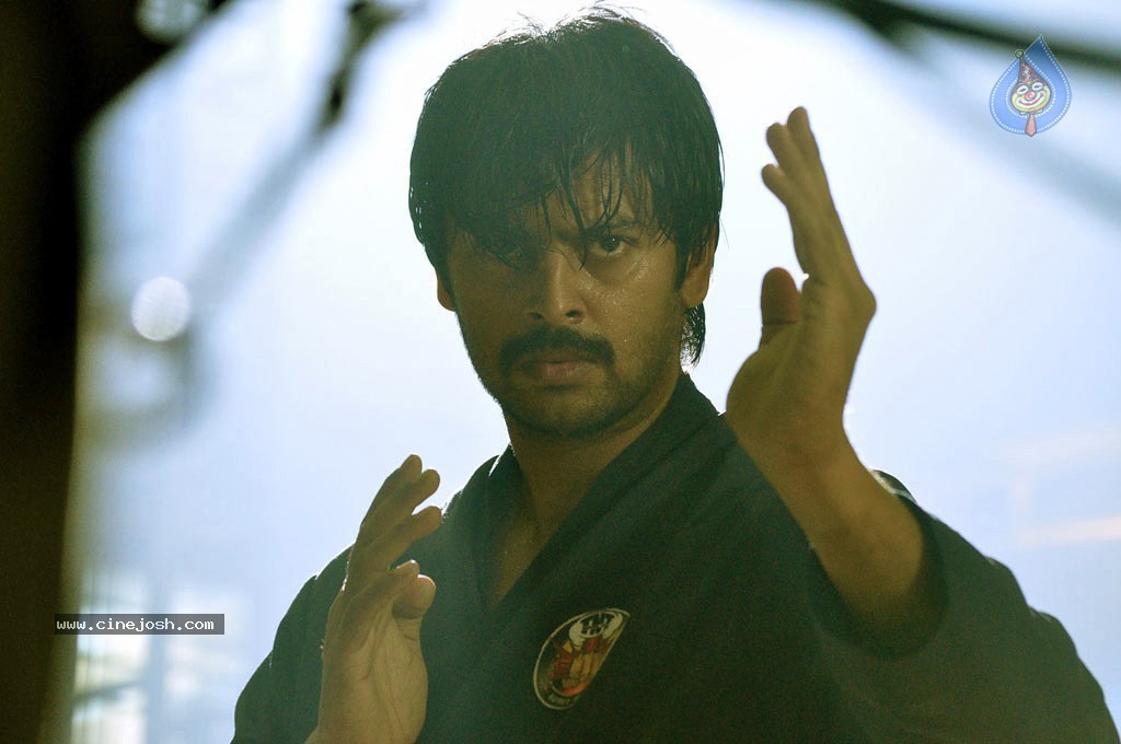 Ethiri En 3 Tamil Movie Hot Stills - 17 / 41 photos