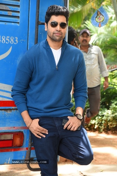 Evaru Press Meet Photos - 14 / 21 photos