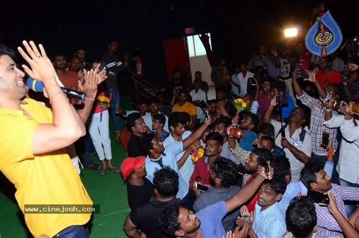 Evaru Team at SV Cinemas Vizag - 10 / 20 photos