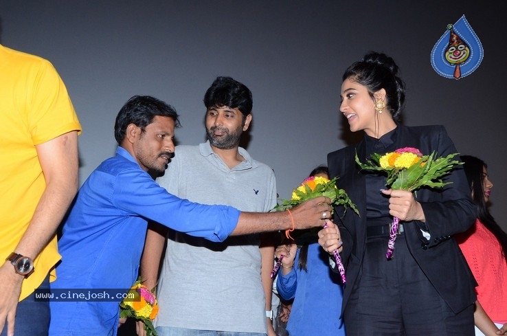 Evaru Team at SV Cinemas Vizag - 19 / 20 photos