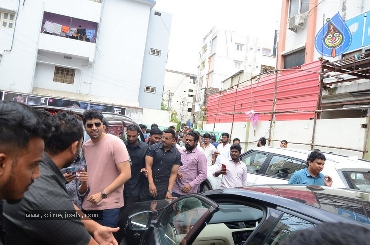 Evaru Team  Visit Theaters - 8 / 21 photos