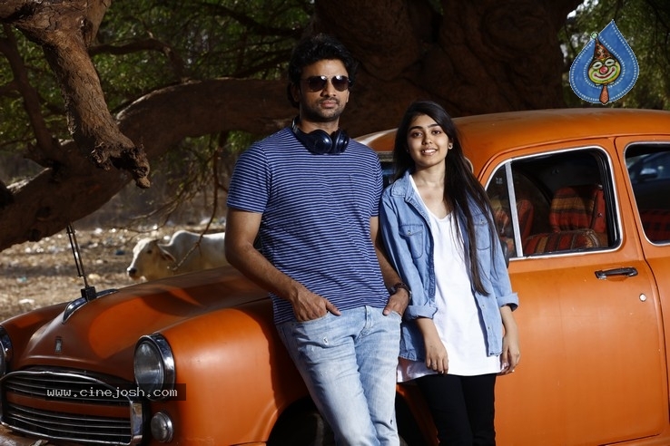 Evvarikee Cheppoddu Movie Stills - 1 / 7 photos