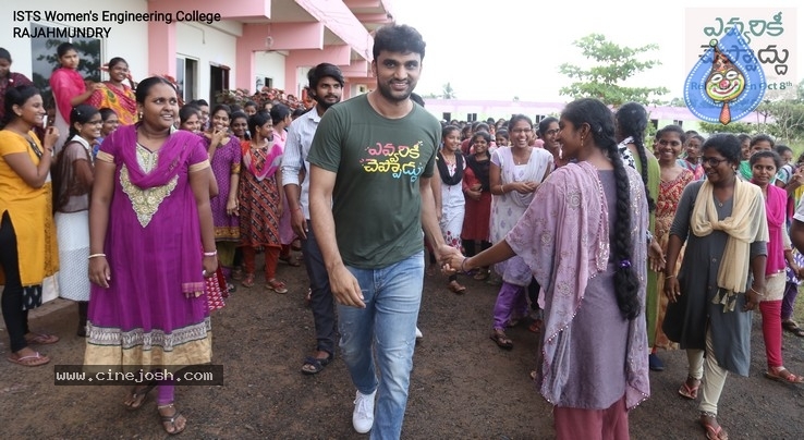 Evvarikee Cheppodhu Team at ISTS college, Rajahmundry - 16 / 20 photos