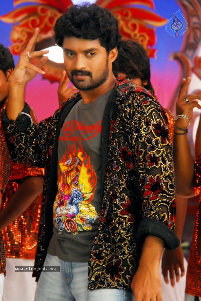 Kalyan Ram Kathi Movie Stills - 12 / 14 photos