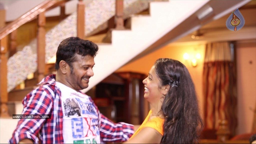 Farmhouse Movie Stills - 12 / 40 photos