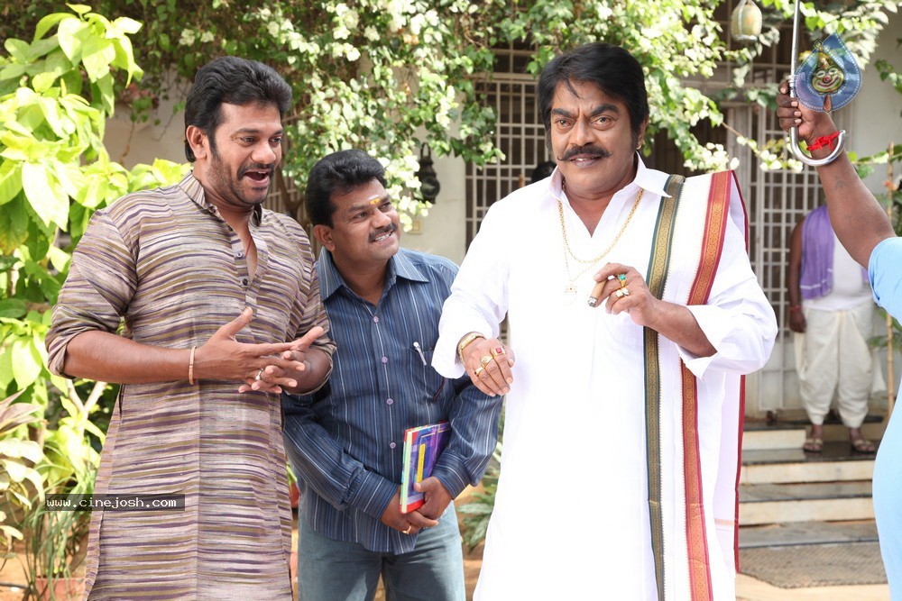 Full Gaurantee Movie Stills - 24 / 116 photos