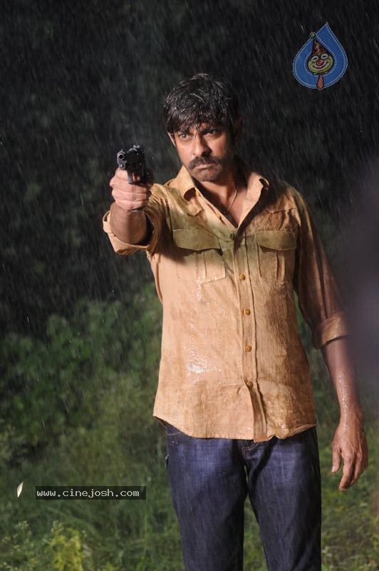 Gaayam 2 Movie Latest Gallery - 1 / 73 photos