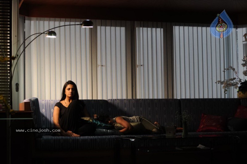 Gaayam 2 Movie Latest Gallery - 4 / 73 photos